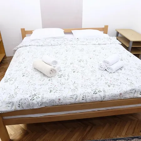 Slavija Eth Apartment *